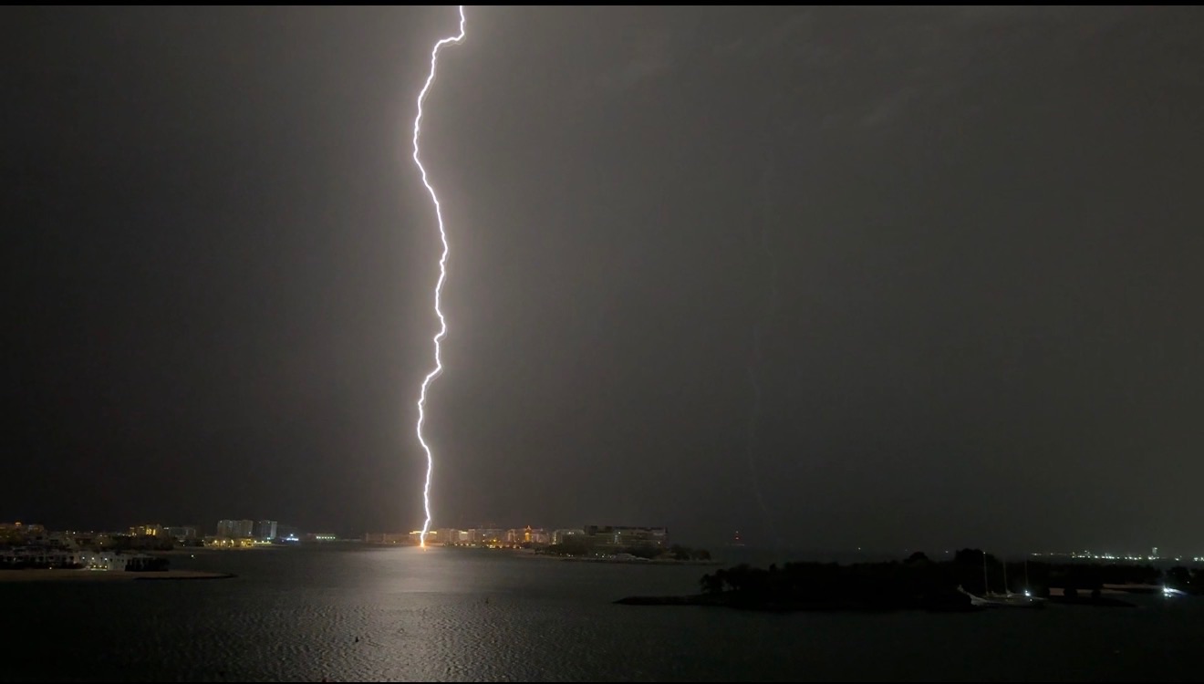 Community photo by Maitreyee Mazumder Maitreyee | Palm jumeira, Dubai, United Arab Emirates